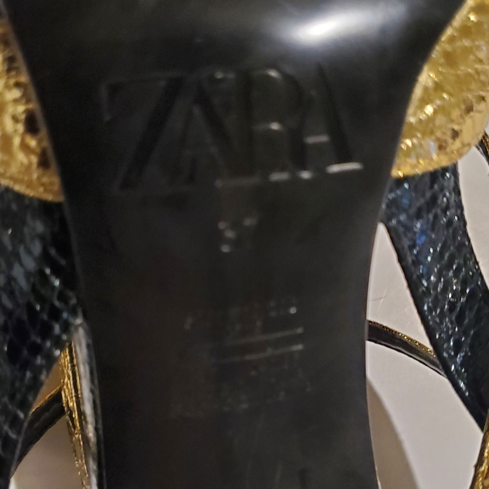 Zara Pyton/Snakeskin Pointed Tip Metallic Heels W… - image 8